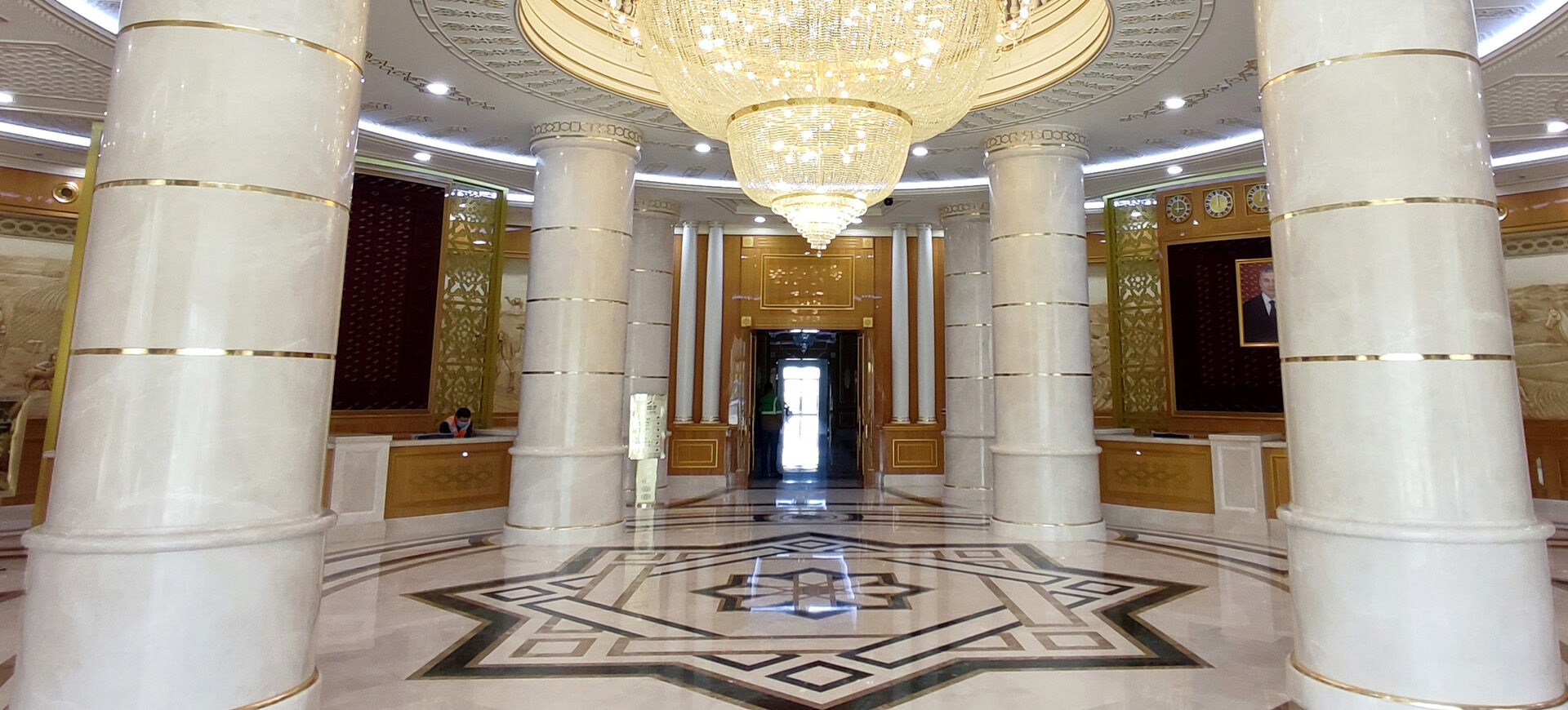 garagum-cok-amacli-otel-ve-is-merkezi-galeri-4