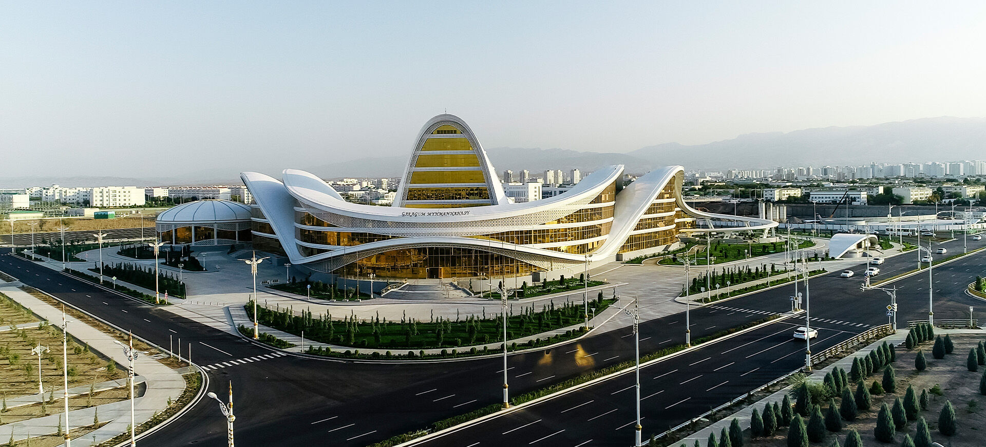 garagum-cok-amacli-otel-ve-is-merkezi-galeri-5